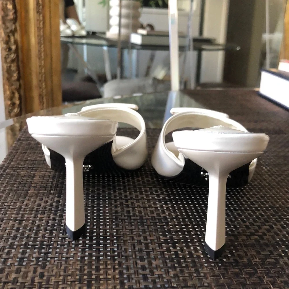 Prada Women's Cream patent leather Slide Sandals mules size 38 - Picture 5 of 7